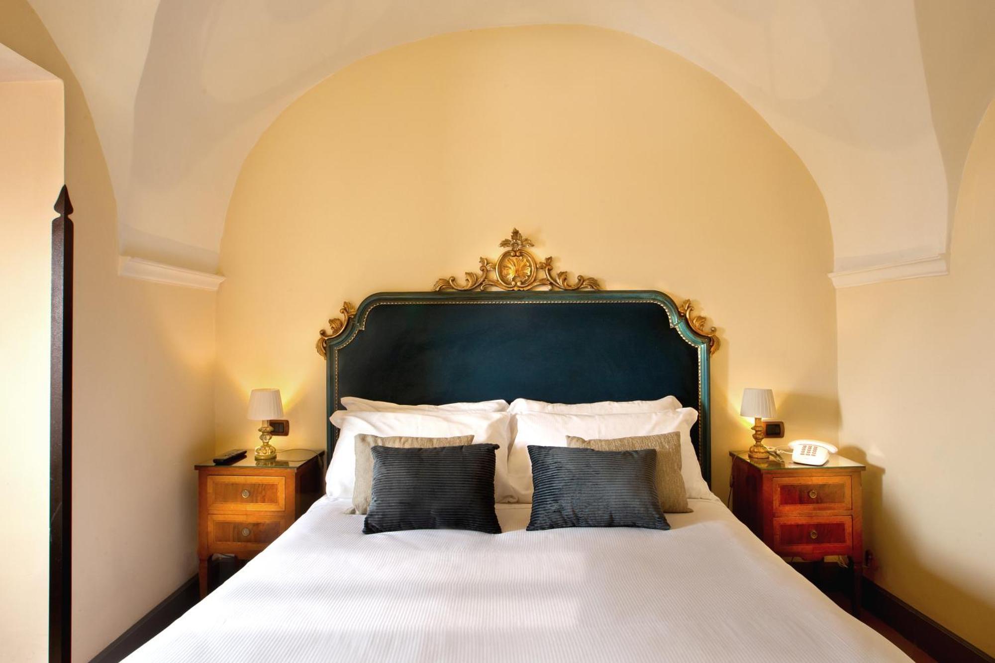 Hotel San Francesco Al Monte Neapel